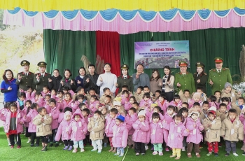 Tuổi trẻ Công ty CP Lâm sản và Khoáng sản Tuyên Quang chung tay mang yêu thương đến trẻ em vùng cao Hà Giang